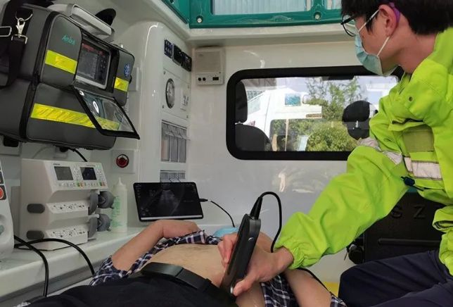 Every minute counts | Handheld ultrasound application in pre-hospital first aid